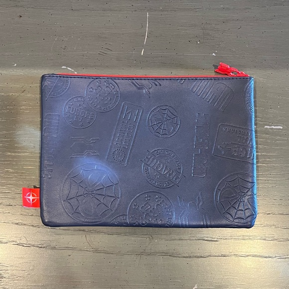 Marvel Spider-Man Travel Navy Blue Red Cosmetic Pouch Bag - Picture 4 of 12